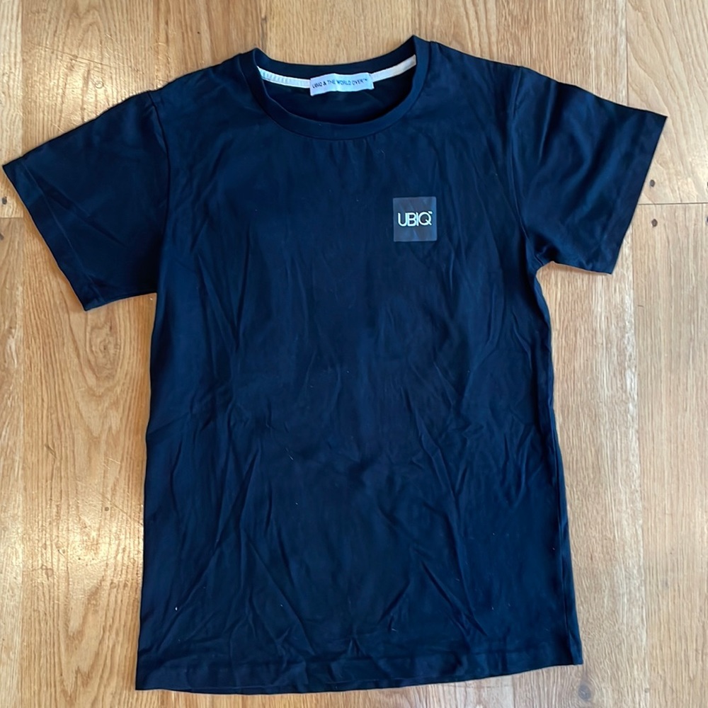 Ubiq short sleeve black T-shirt, NWOT, Men’s S